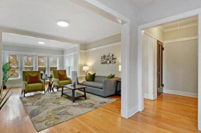 Heated 2BR in Ravenswood near Public Transpo